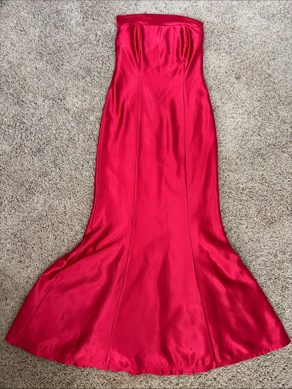 STUNNING Elegant Strapless Red Satin Mermaid Gown